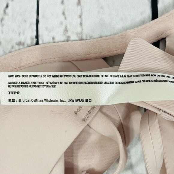 Free People Intimately Bra 32C Ari Underwire Stretch Convertible Moon Cake Pink - Picture 8 of 9